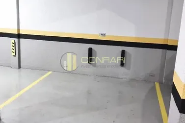 Apartamento &agrave; venda - 117m&sup2; - Meia Praia