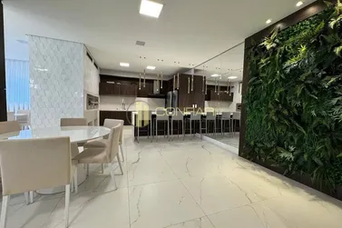 Apartamento &agrave; venda - 117m&sup2; - Meia Praia