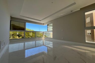 Apartamento &agrave; venda - 164m&sup2; - Pioneiros