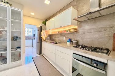 Apartamento &agrave; venda - 170m&sup2; - Centro