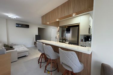 Apartamento &agrave; venda - 109m&sup2; - Meia Praia