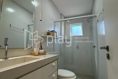 Apartamento &agrave; venda - 163m&sup2; - Meia Praia