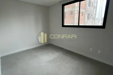 Apartamento &agrave; venda - 147m&sup2; - Pereque