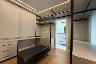 Apartamento &agrave; venda - 162m&sup2; - Meia Praia