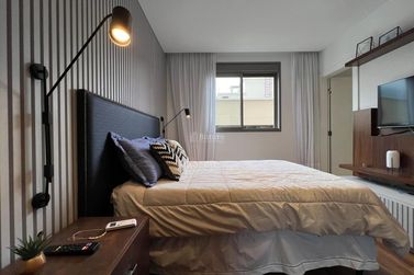 Apartamento &agrave; venda - 198m&sup2; - Meia Praia