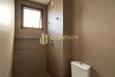 Apartamento &agrave; venda - 198m&sup2; - meia praia