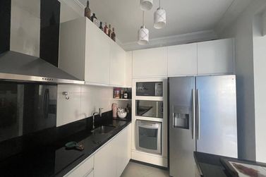 Apartamento &agrave; venda - Meia Praia