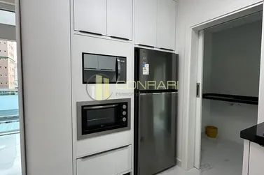 Apartamento &agrave; venda - 127m&sup2; - Centro