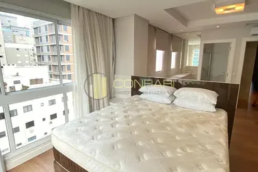 Apartamento &agrave; venda - 221m&sup2; - meia praia