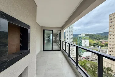 Apartamento &agrave; venda - 138m&sup2; - Centro