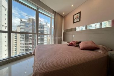 Apartamento &agrave; venda - 229m&sup2; - Meia Praia
