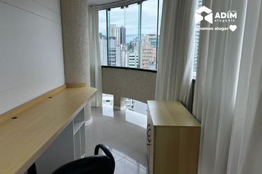 Apartamento para alugar - 140m&sup2; - Meia Praia