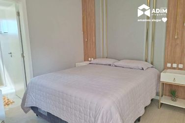 Apartamento para alugar - 145m&sup2; - Meia Praia