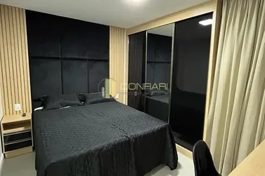 Apartamento &agrave; venda - 101m&sup2; - Meia Praia