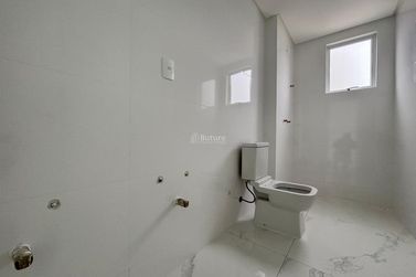 Apartamento &agrave; venda - 159m&sup2; - Meia Praia