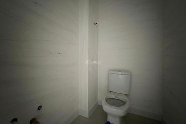 Apartamento &agrave; venda - 180m&sup2; - Meia Praia
