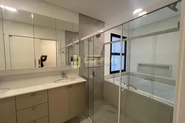 Apartamento para alugar - 187m&sup2; - meia praia