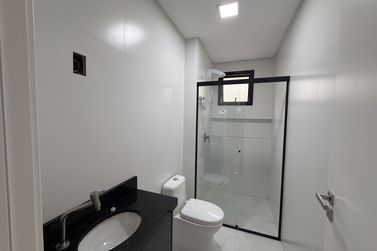 Apartamento &agrave; venda - 102m&sup2; - Meia Praia
