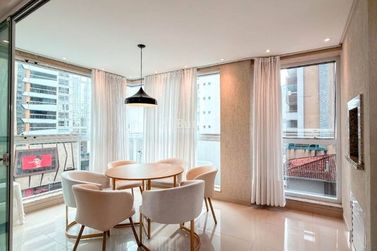 Apartamento &agrave; venda - Meia Praia
