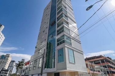Apartamento &agrave; venda - 190m&sup2; - Centro