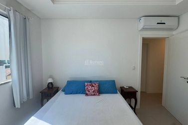 Apartamento &agrave; venda - 148m&sup2; - Meia Praia