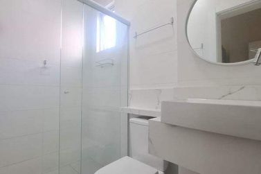 Apartamento para alugar - 135m&sup2; - Meia Praia
