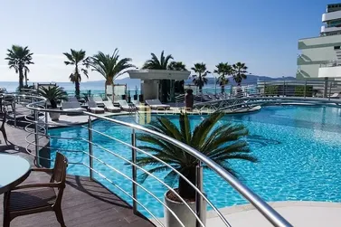 Apartamento &agrave; venda - 270m&sup2; - Meia Praia