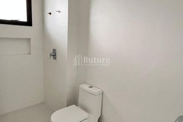Apartamento &agrave; venda - 182m&sup2; - Meia Praia