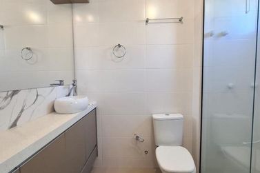 Apartamento para alugar - 123m&sup2; - Meia Praia
