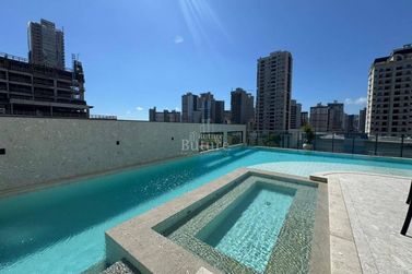 Apartamento &agrave; venda - Meia Praia