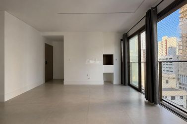 Apartamento &agrave; venda - 138m&sup2; - Centro