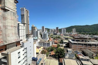 Apartamento &agrave; venda - 115m&sup2; - Centro