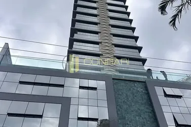 Apartamento &agrave; venda - 140m&sup2; - Centro