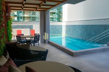 Apartamento &agrave; venda - 127m&sup2; - Meia Praia