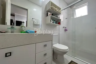 Apartamento &agrave; venda - 133m&sup2; - Meia Praia