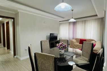 Apartamento &agrave; venda - 110m&sup2; - Meia Praia