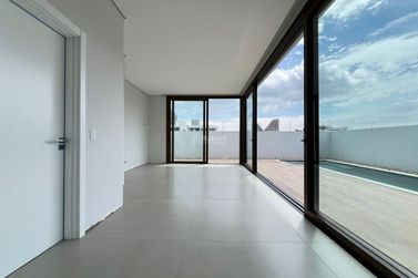 Casa &agrave; venda - 319m&sup2; - 