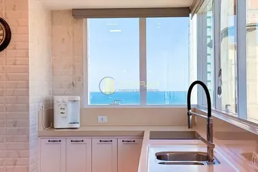 Apartamento &agrave; venda - 251m&sup2; - Meia Praia
