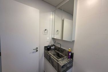 Apartamento &agrave; venda - Meia Praia