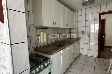 Apartamento para alugar - 70m&sup2; - Meia Praia