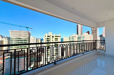 Apartamento &agrave; venda - 160m&sup2; - Centro