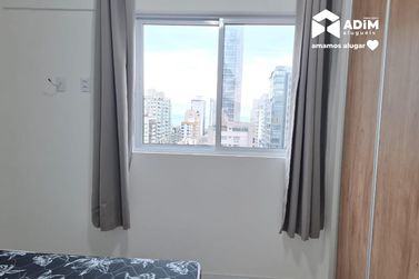 Apartamento para alugar - 119m&sup2; - Meia Praia