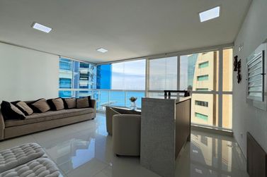 Apartamento &agrave; venda - 197m&sup2; - Centro