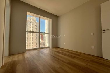 Apartamento &agrave; venda - 151m&sup2; - Pioneiros