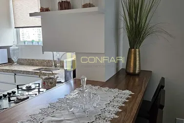 Apartamento &agrave; venda - 78m&sup2; - Meia Praia
