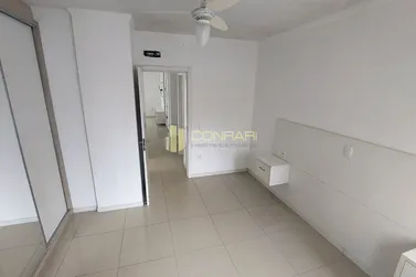 Apartamento para alugar - 70m&sup2; - meia praia