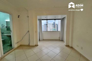 Apartamento para alugar - 475m&sup2; - Centro