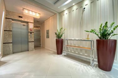 Apartamento &agrave; venda - 143m&sup2; - Meia Praia