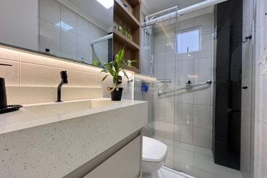 Apartamento &agrave; venda - 139m&sup2; - Meia Praia