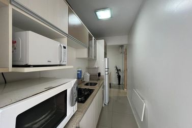 Apartamento para alugar - Meia Praia